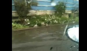 Innondations au Viaduc Hermann-Debroux entrainant de nombreux embarras de circulation