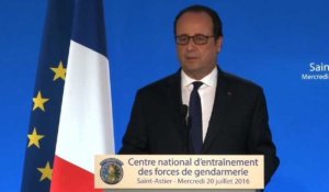 Hollande: "la colère est légitime mais ne doit pas dégénérer"