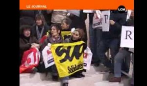 Des manifestants annulent l'inauguration du salon de l'étudiant