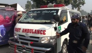 Un attentat suicide fait au moins 10 morts au Pakistan