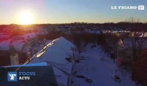 États-Unis : une ville recouverte par la neige après le passage de «Snowzilla»