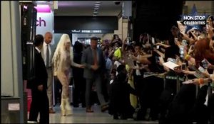 Lady Gaga : à moitié nue, elle enflamme le Japon (vidéo) !