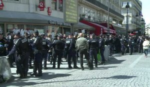 Trois fast-foods bloqués à Paris par des manifestants