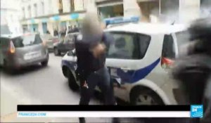 Voiture de police attaquée et incendiée au coeur de Paris avec 2 policiers à bord - 5 personnes en garde à vue
