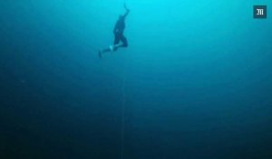 Un plongeur bât son propre record d'apnée à deux reprises aux Bahamas