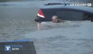 Texas : un automobiliste pris au piège des inondations sauvé par des journalistes