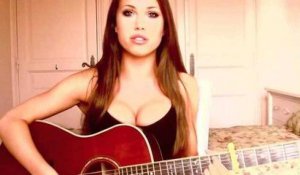 Jess Greenberg : c'est la chanteuse la plus sexy du Web !