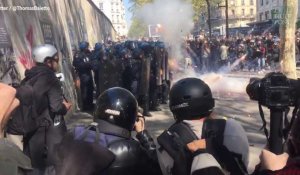 Les images de la manifestation parisienne du 1er mai