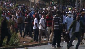 Gabon: le président Bongo déclaré réélu, émeutes à Libreville