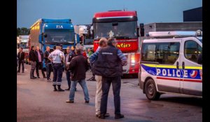 Opération escargot à Calais pour réclamer le démantèlement de la «jungle»