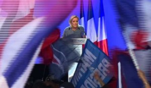 Fréjus: Marine Le Pen clôt son université d'été