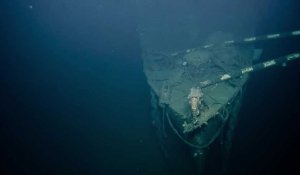 Plongée à la découverte d'un porte-avions coulé il y a 65 ans