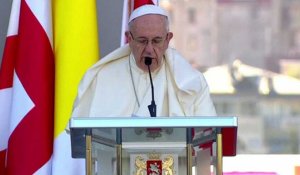 En Géorgie, le pape rappelle la nécessité de la "coexistence"