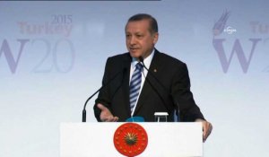 Turquie: Erdogan raille les Européens sur la crise des migrants