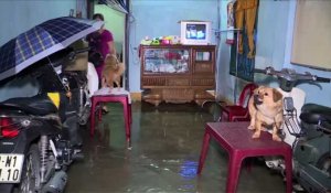 Le centre du Vietnam sous les eaux, 24 morts