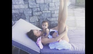 Chrissy Teigen : premier fou-rire de sa fille