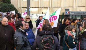 Des enseignants manifestent devant l'Académie d'Aix-Marseille