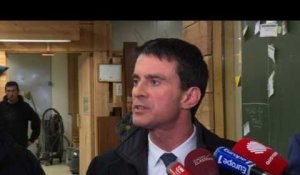 Manuels Valls réagit après une tentative de gifle à Lamballe