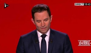 Benoît Hamon conteste la politique migratoire de Manuel Valls