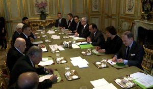 Hollande dénonce les "horreurs" du régime de Damas