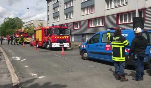 Arras : incendie rue Pergaud, police et pompiers interviennent