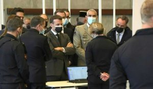 Emmanuel Macron inaugure le premier vaccinodrome géant de Paris