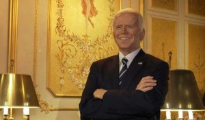 Joe Biden tout sourire au musée Grévin, pour sa réouverture