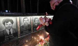 35 ans de Tchernobyl : des bougies allumées à l'heure de l'explosion