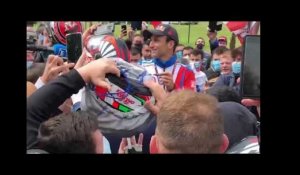 Moto. Le Mans : le pilote Johann Zarco accueilli par ses fans au Grand Prix de France