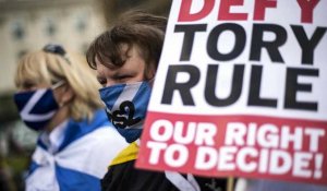 Écosse : Pro et anti-indépendance manifestent à quelques jours des législatives