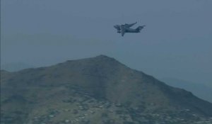 Les vols d'évacuation de l'aéroport de Kaboul se poursuivent