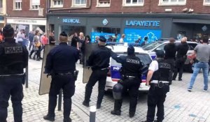Manif anti-pass sanitaire à Amiens: la police bloque la rue Gresset