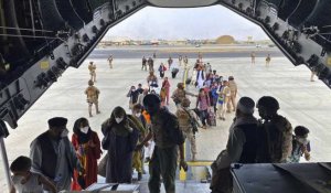 L'aéroport de Kaboul, quasi inaccessible aux Afghans qui souhaitent fuir