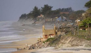 Brésil : ce village de pêcheurs lentement englouti par la mer