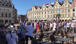 Près de 500 personnes manifestent à Arras contre le pass