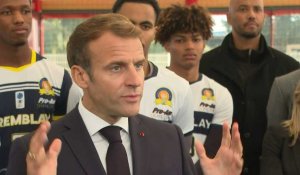 JO-2024: Macron promet 5.000 équipements sportifs de proximité en plus d'ici 2024