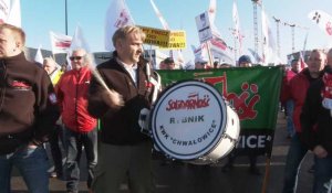 Luxembourg: manifestation contre l'ordre de fermeture de la mine de charbon de Turow en Pologne