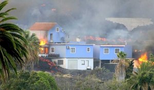 L'éruption du volcan de La Palma toujours aussi forte, un mois après