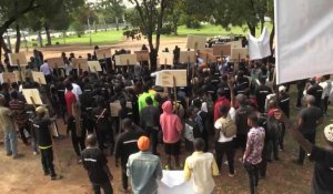 A Abuja, la jeunesse commémore les victimes de la représsion