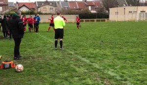 Echauffourée et interruption du match entre le Stade portugais de Saint-Quentin et Marpent