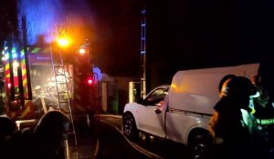 Incendie d'un garage avec risque de propagation à une habitation à Neuville-Saint-Amand