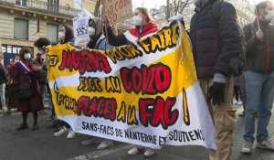 Education: nouvelle manifestation d'enseignants à Paris (2)