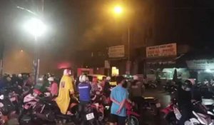 Vietnam: les pompiers éteignent l'incendie meurtrier d'un karaoké