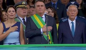 200e anniversaire de l'indépendance du Brésil : Bolsonaro assiste à un défilé militaire