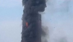 Chine: un violent incendie ravage un gratte-ciel dans le centre du pays 