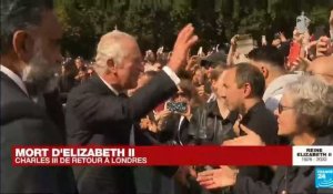 Royaume-Uni : l'arrivée de Charles III à Buckingham Palace au son de "God save the King"