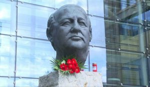 Mort de Gorbatchev : hommages dans les pays occidentaux et critiques en Russie