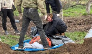 Dans un village ukrainien, sur la trace des cadavres de l'occupation russe