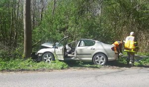 Achiet-le-Petit : une voiture percute un arbre, un blessé grave
