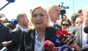 Présidentielle: Le Pen fustige un Macron "très méprisant, très arrogant" durant le débat